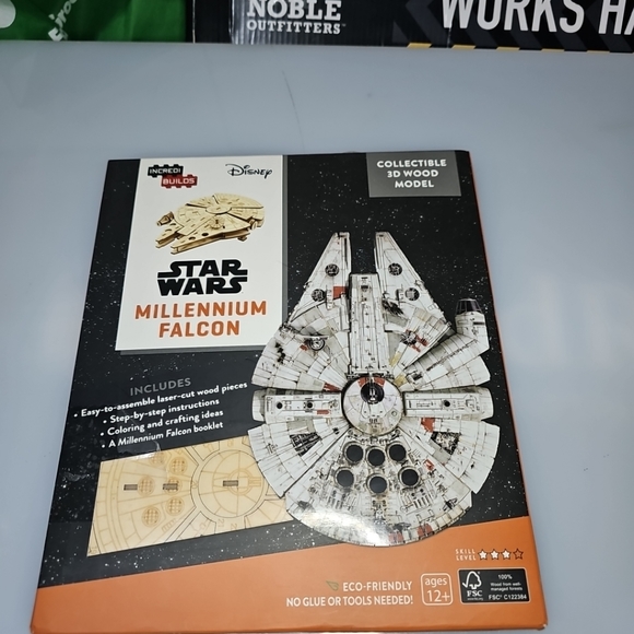 Incredibuilds star wars Millenium Falcon 3D wood model - Picture 1 of 2